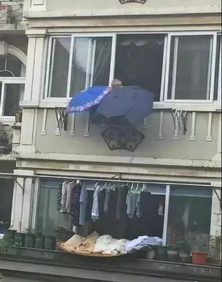 打不倒我们的都会让我们更强大,请你撑下去